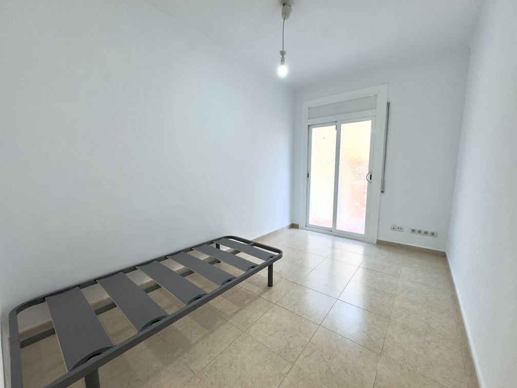 Foto habitació petita apartament a Colon